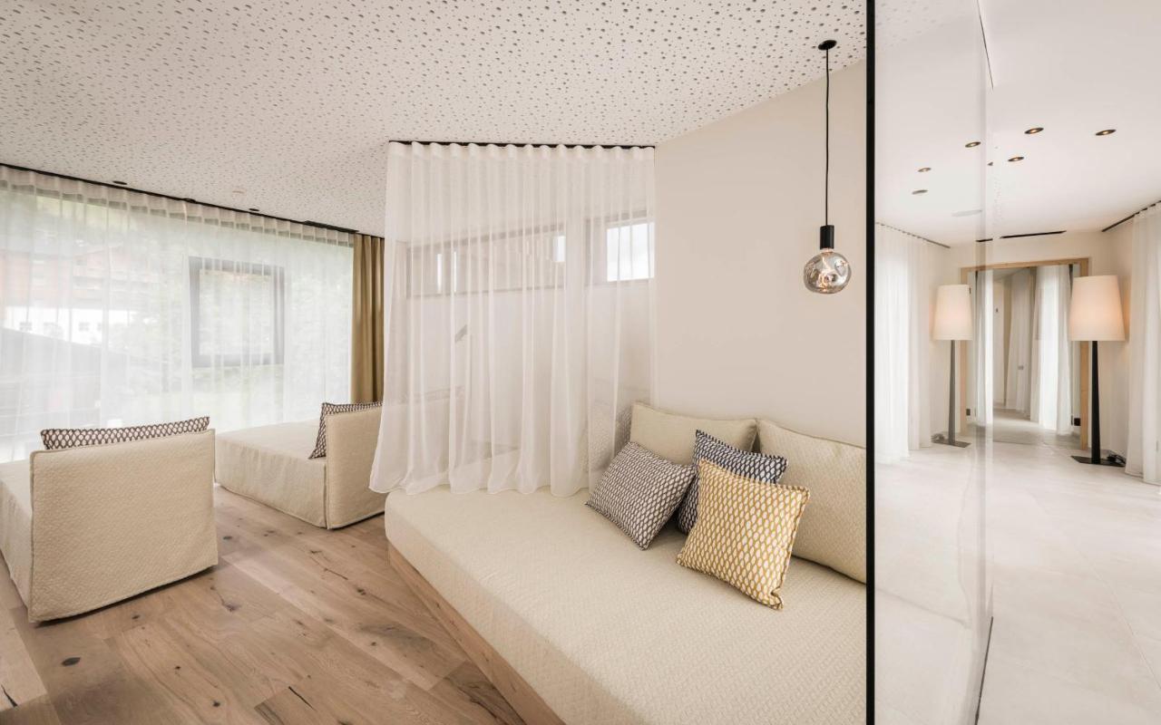 Stoa - Elegant & Romantic Guest House - "Adults Only" San Vigilio Di Marebbe Εξωτερικό φωτογραφία